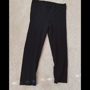 Black Capri Leggings